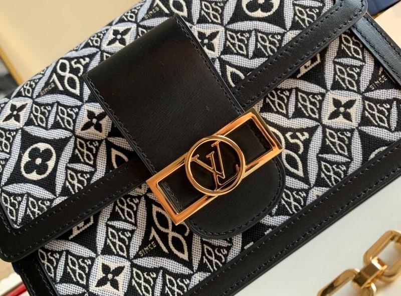 Luxe Touch Bags -   2624