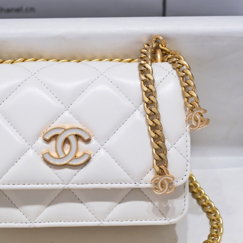 Luxe Touch Bags 

 -  Bags - 2926