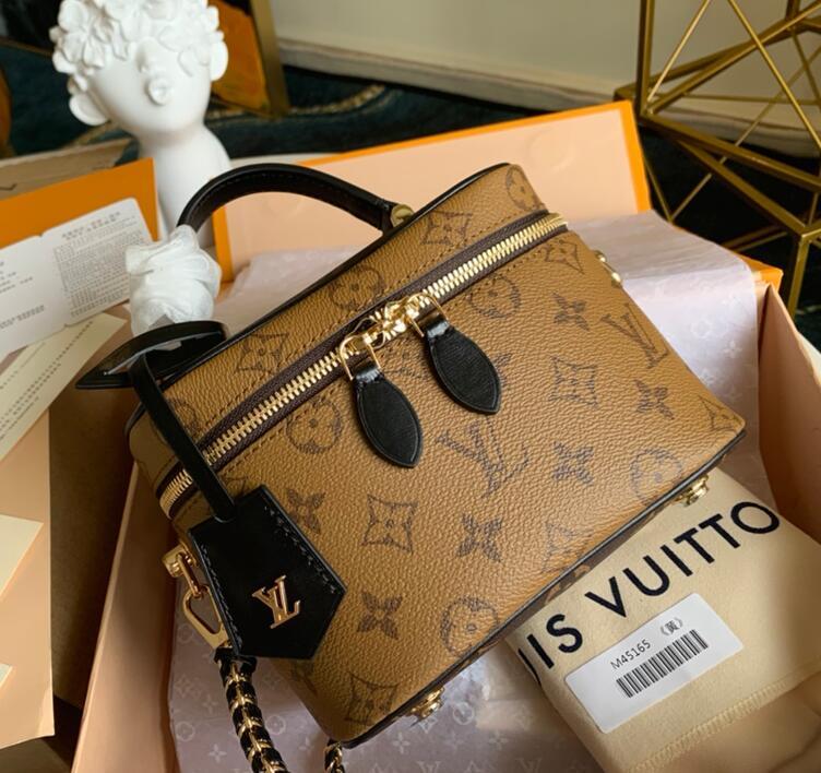 Luxe Touch Bags -   2557