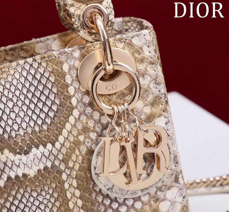 LTB - Luxe Touch Bags - 101