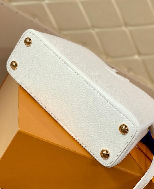 Luxe Touch Bags -   2945