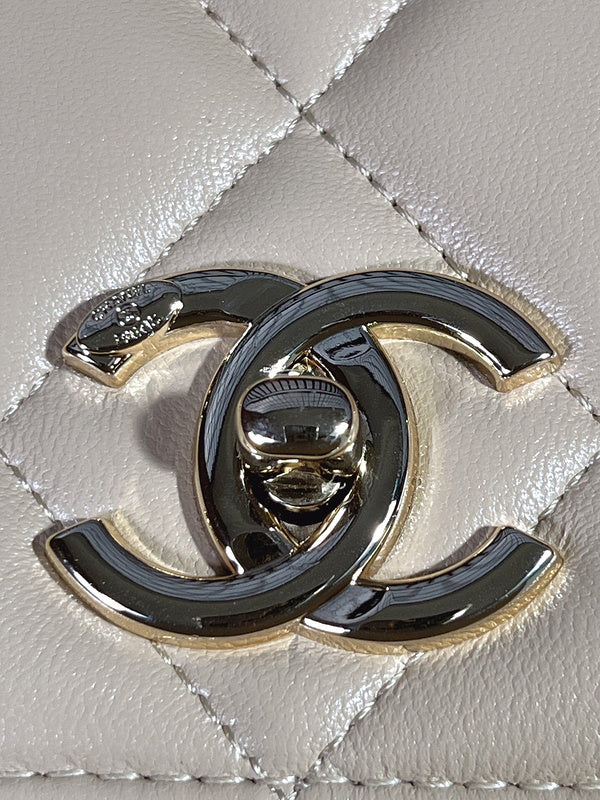 Luxe Touch Bags 

 -  Bags - 3283