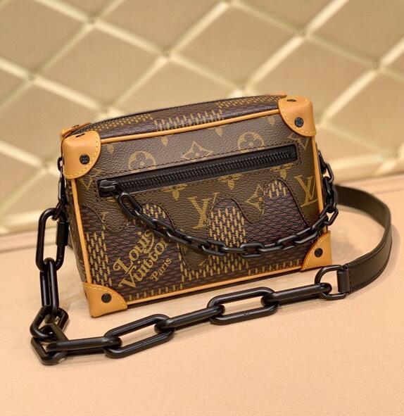 Luxe Touch Bags -   2757
