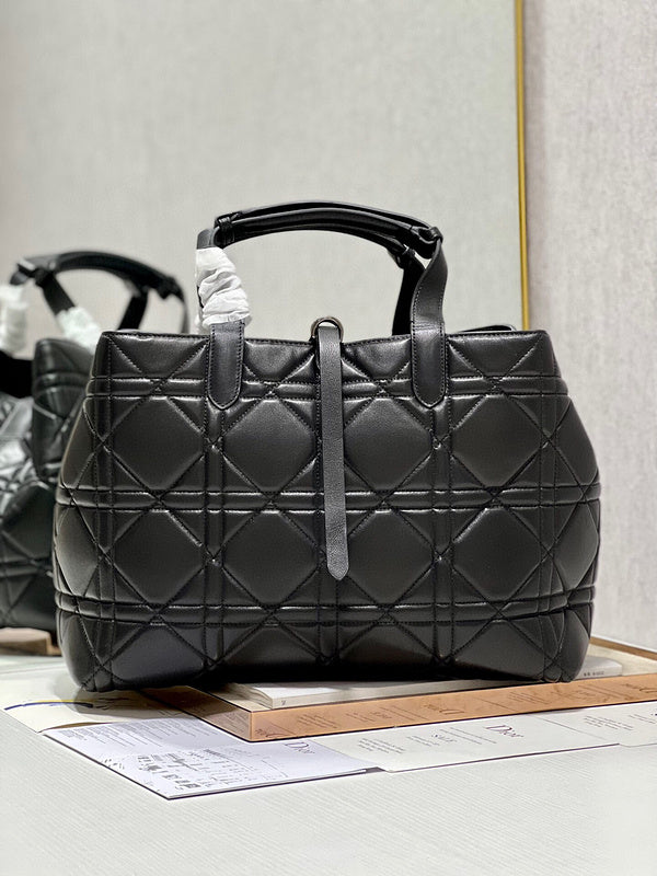 LTB - Luxe Touch Bags - 079