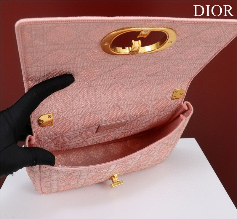 LTB - Luxe Touch Bags - 2011
