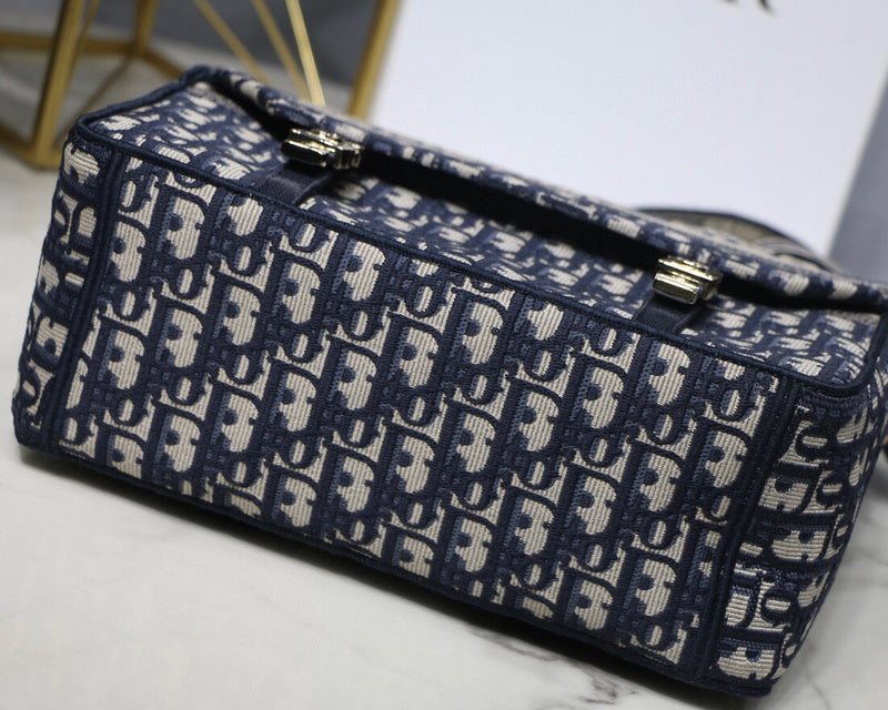LTB - Luxe Touch Bags - 694