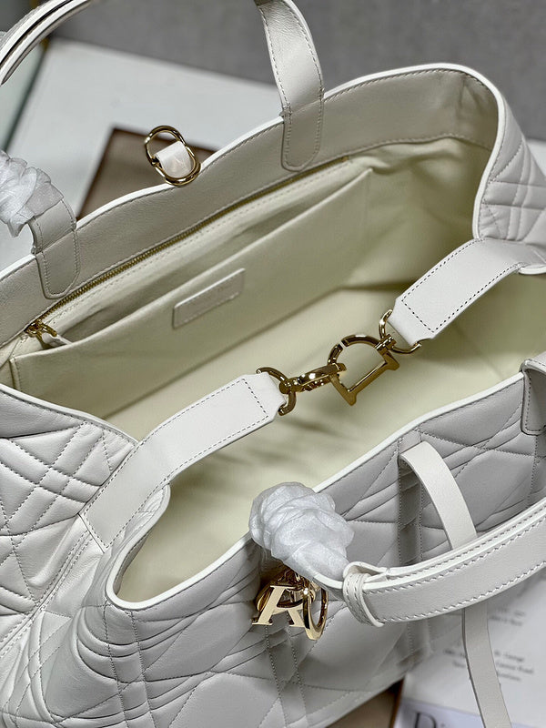 LTB - Luxe Touch Bags - 070