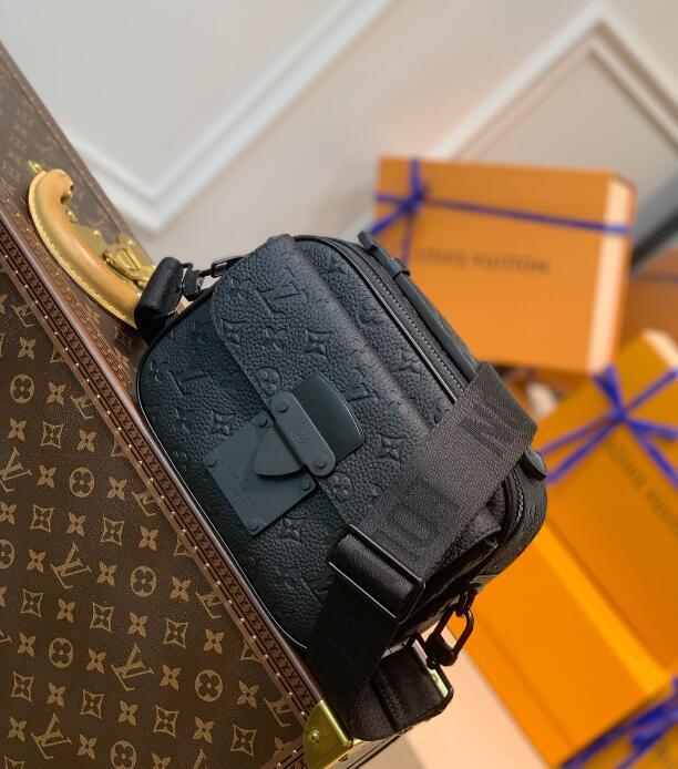 Luxe Touch Bags -   2297