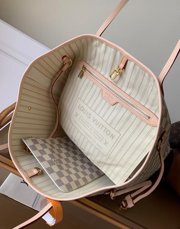 Luxe Touch Bags -   2519