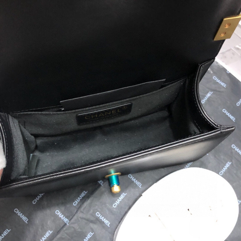 Luxe Touch Bags 

 -  Bags - 2607