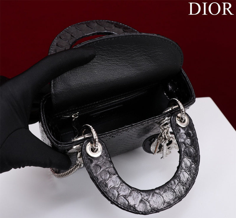 LTB - Luxe Touch Bags - 104