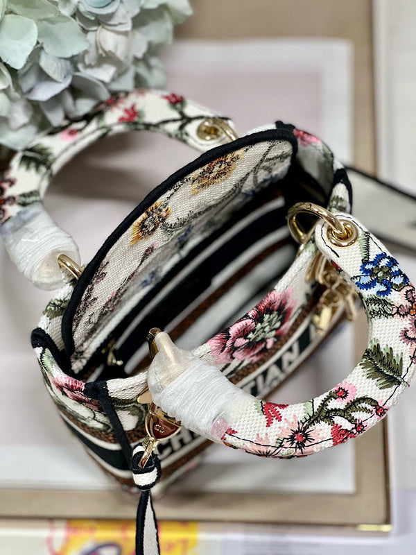 LTB - Luxe Touch Bags - 131