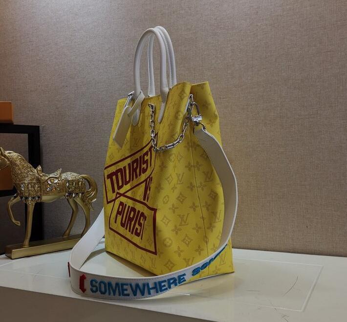 Luxe Touch Bags -   2427
