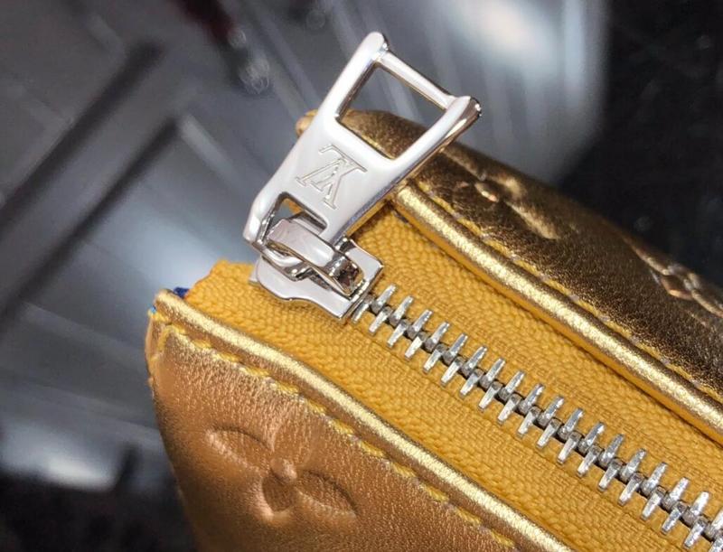 Luxe Touch Bags -   2200