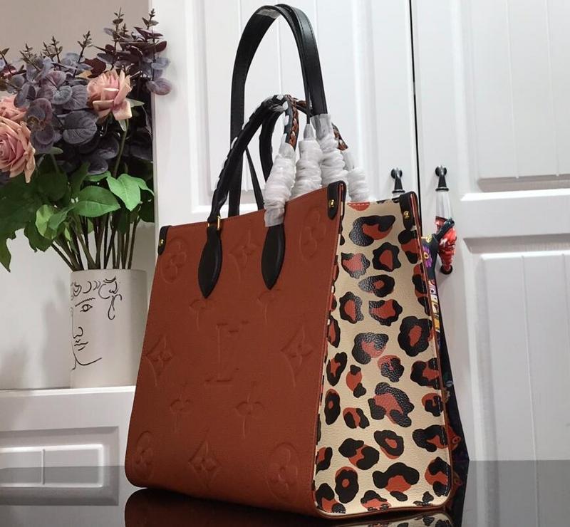 Luxe Touch Bags -   2378