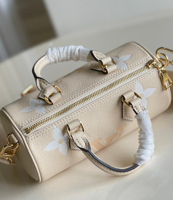 Luxe Touch Bags -   2497