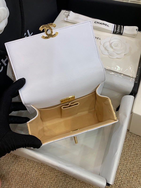 Luxe Touch Bags 

 -  Bags - 3501