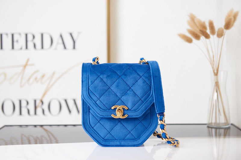 Luxe Touch Bags 

 -  Bags - 3488