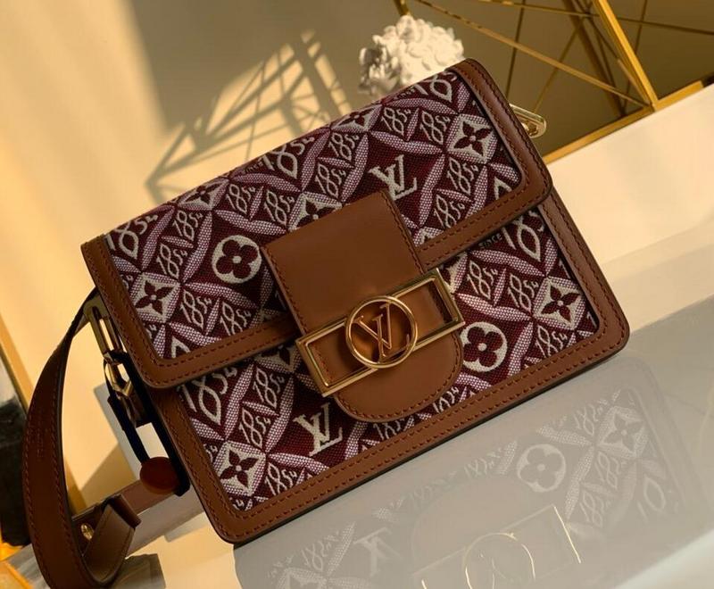 Luxe Touch Bags -   2621