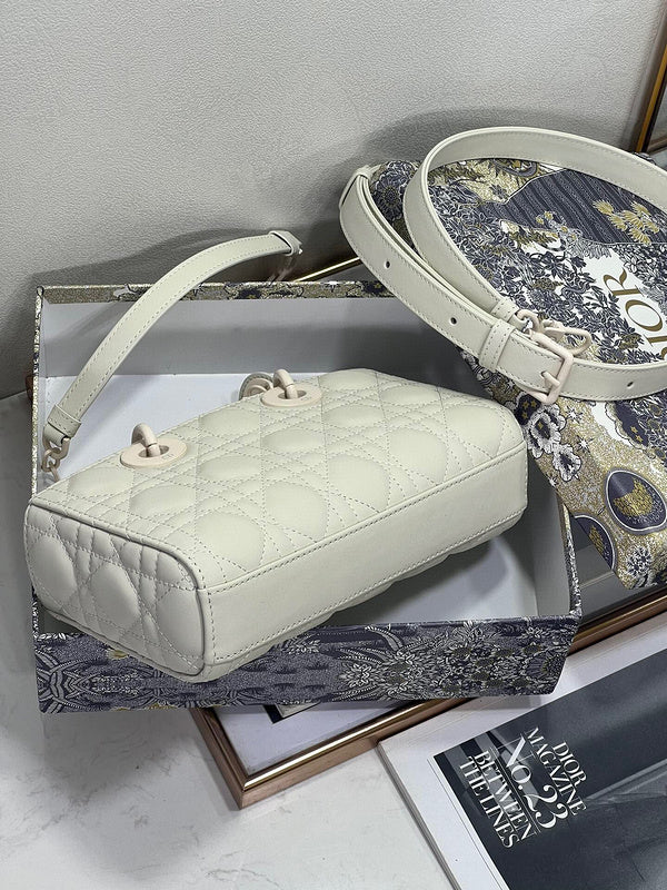 LTB - Luxe Touch Bags - 533