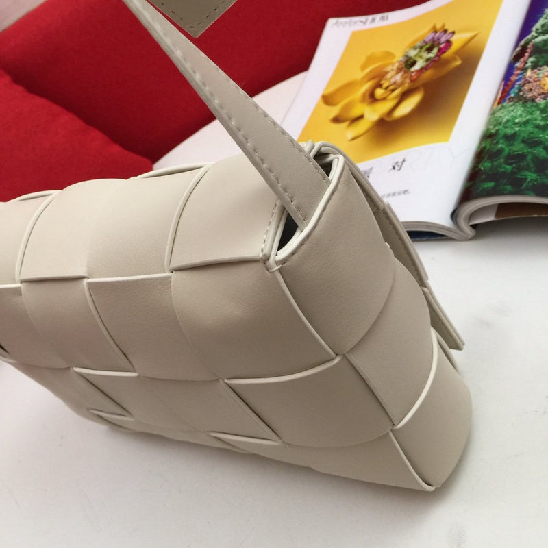 Luxe Touch Fashion -BBR Bags - 925