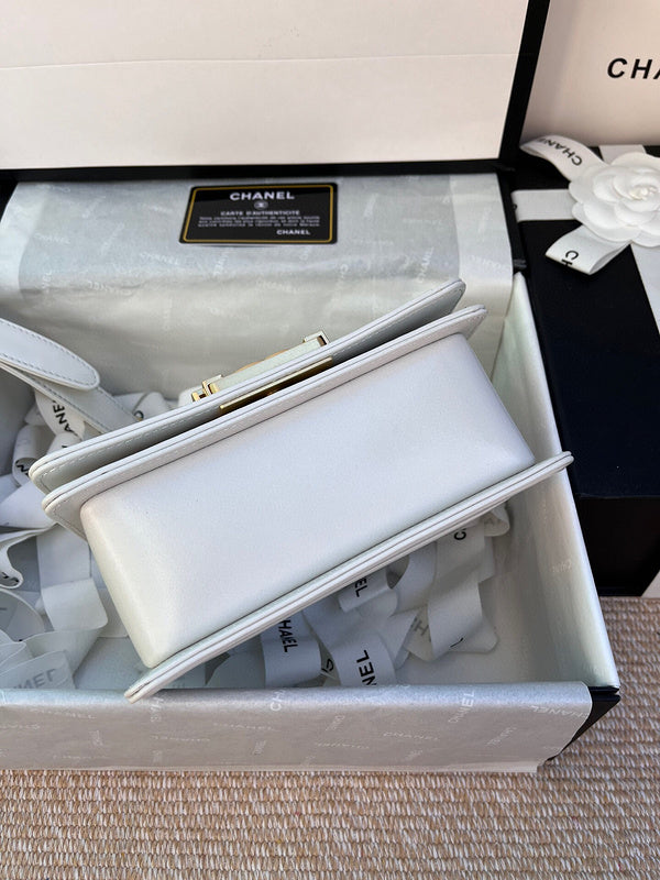 Luxe Touch Bags 

 -  Bags - 3398