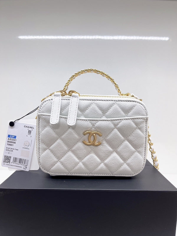 Luxe Touch Bags 

 -  Bags - 3182