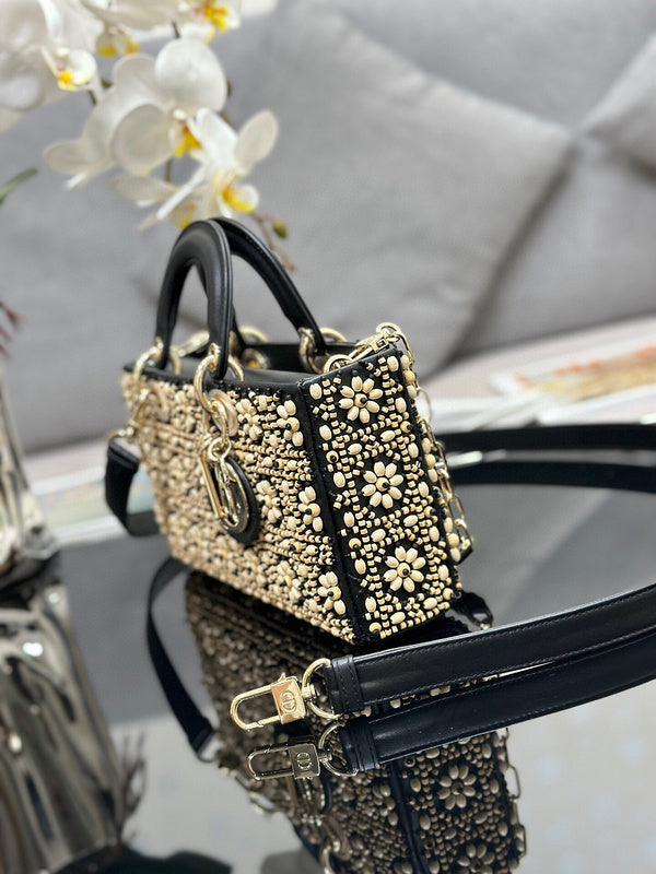 LTB - Luxe Touch Bags - 123