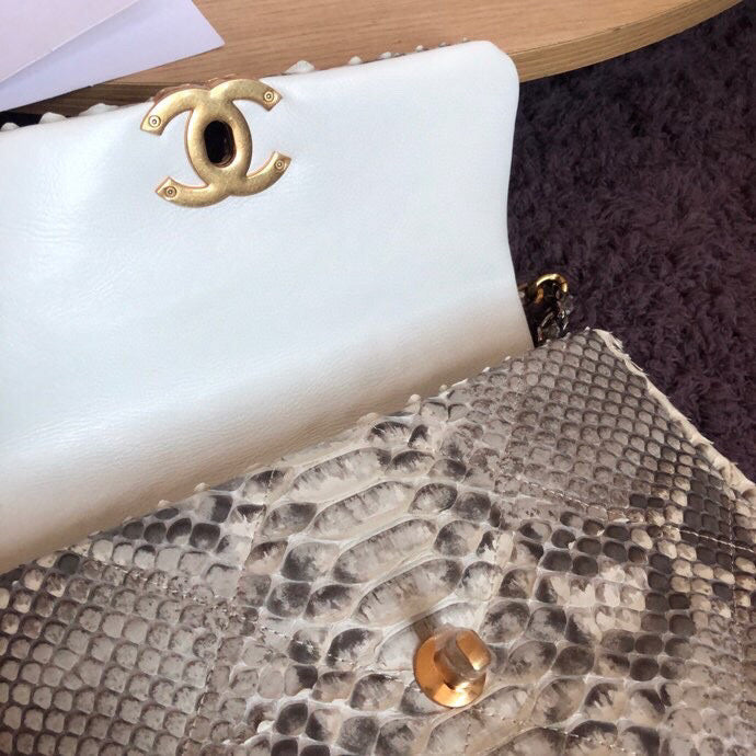 Luxe Touch Bags 

 -  Bags - 3073