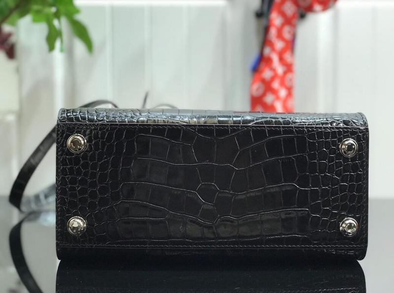 Luxe Touch Bags -   2678
