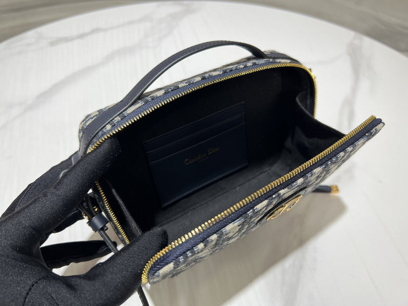 LTB - Luxe Touch Bags - 2027