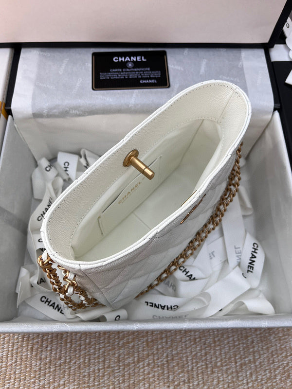 Luxe Touch Bags 

 -  Bags - 3080