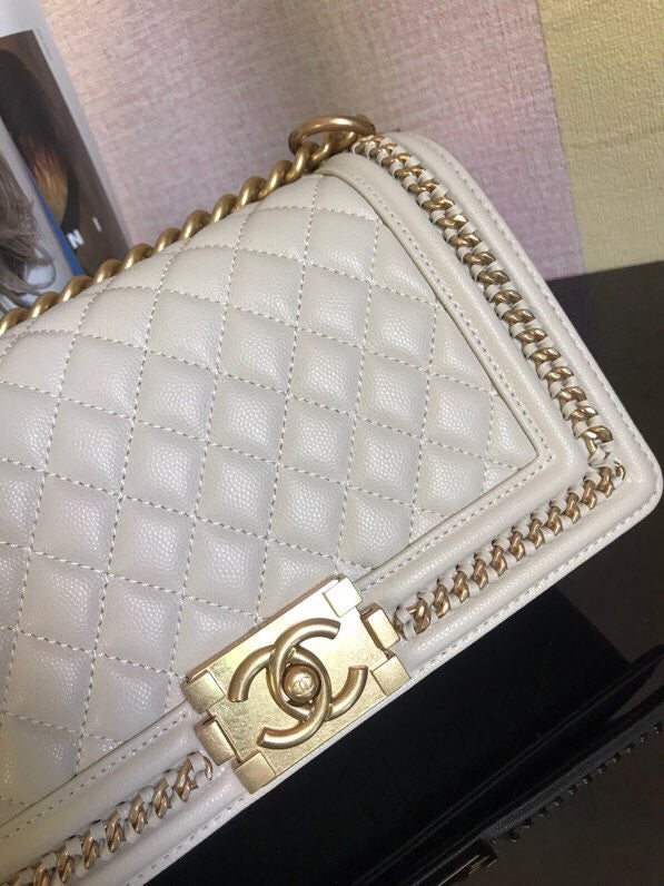 Luxe Touch Bags 

 -  Bags - 3500
