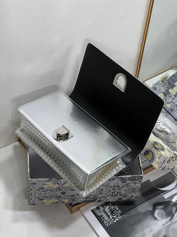 LTB - Luxe Touch Bags - 647