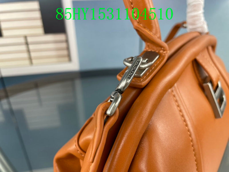 Luxe Touch Fashion - BGA Bags - 2010