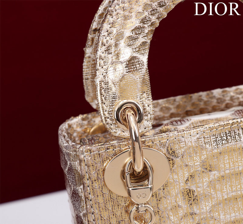 LTB - Luxe Touch Bags - 106