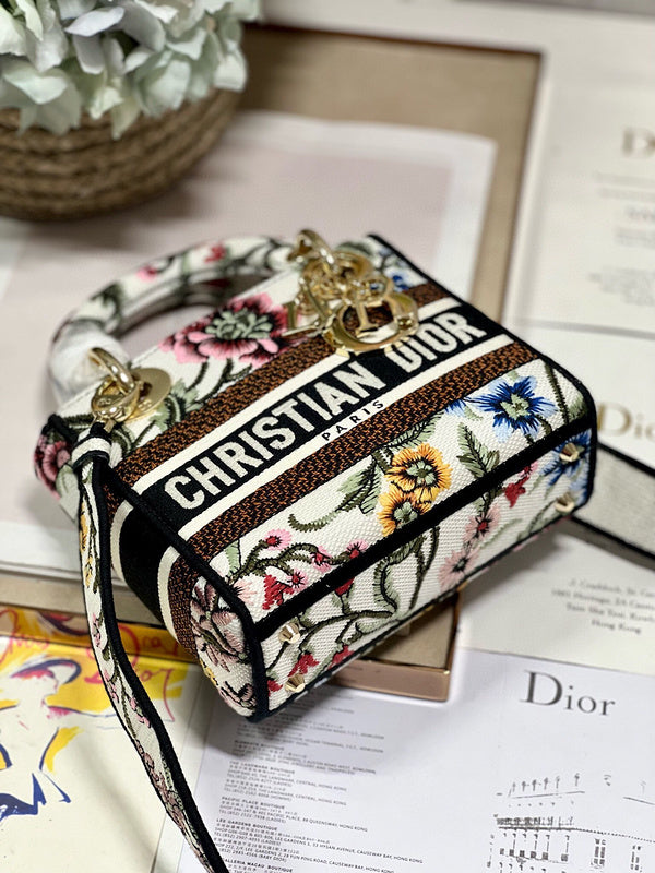 LTB - Luxe Touch Bags - 131