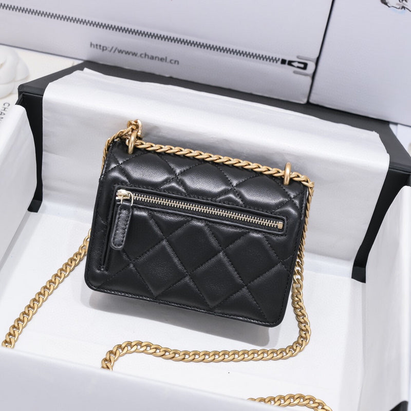Luxe Touch Bags 

 -  Bags - 2939
