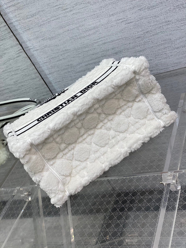 LTB - Luxe Touch Bags - 1913