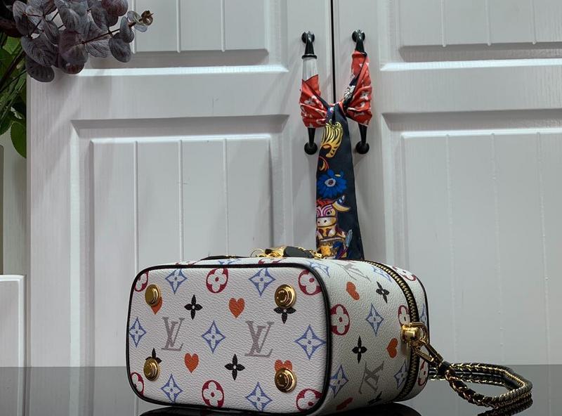 Luxe Touch Bags -   2642