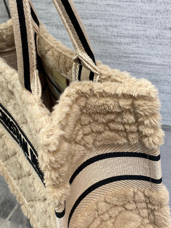 LTB - Luxe Touch Bags - 1918