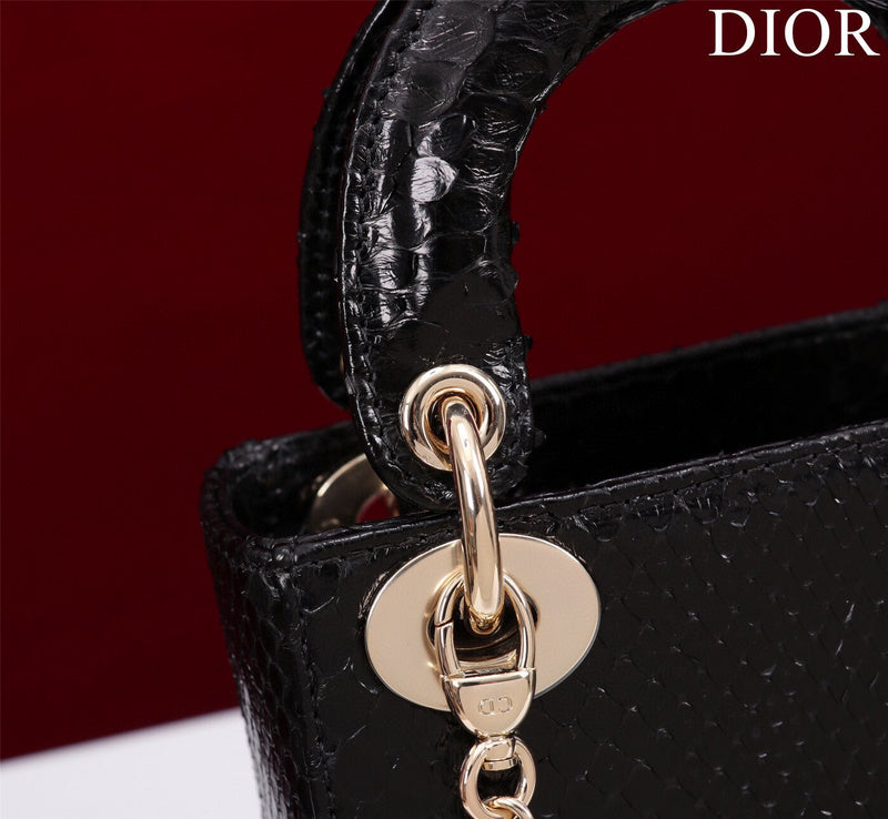 LTB - Luxe Touch Bags - 102