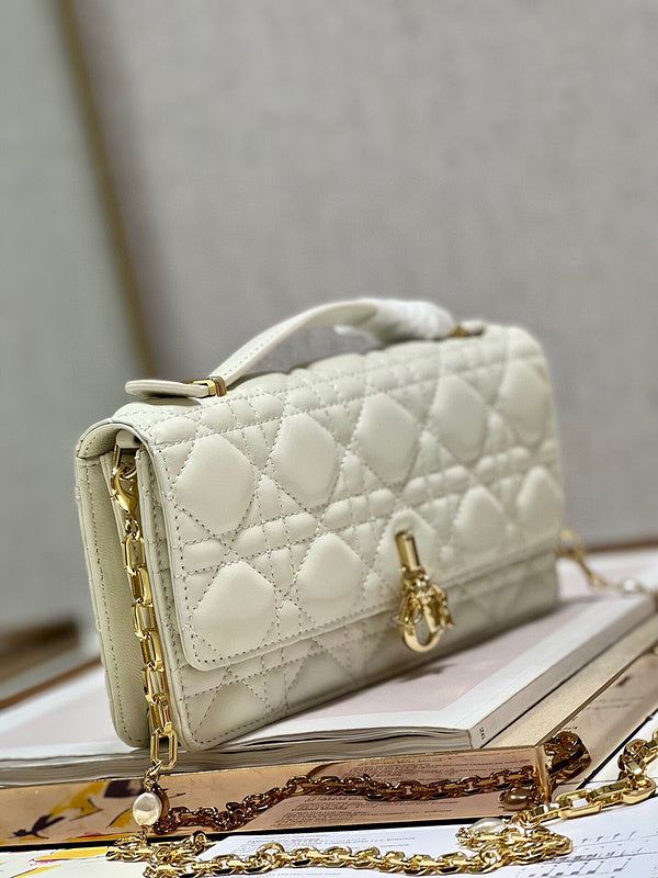 LTB - Luxe Touch Bags - 1408