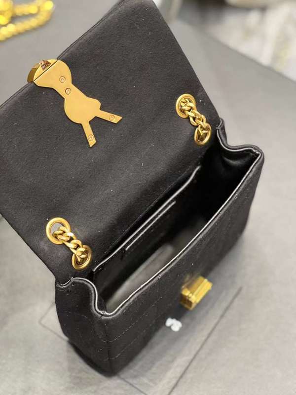 Luxe Touch - SLY Bags 518