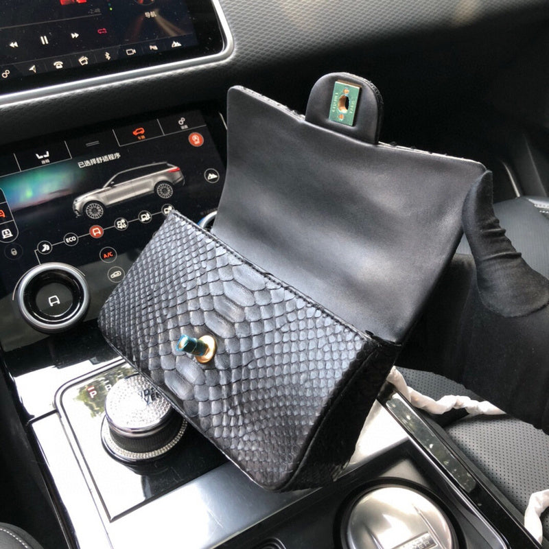 Luxe Touch Bags 

 -  Bags - 2951