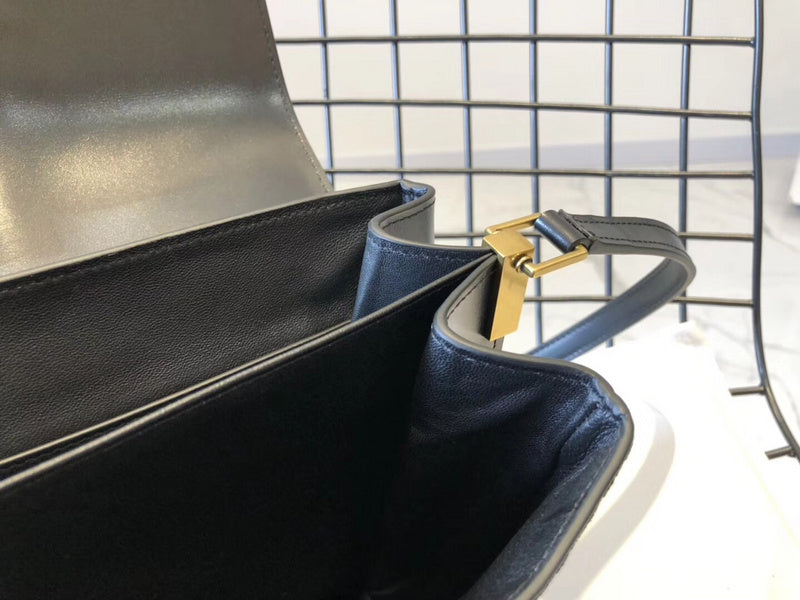 Luxe Touch - SLY Bags 043