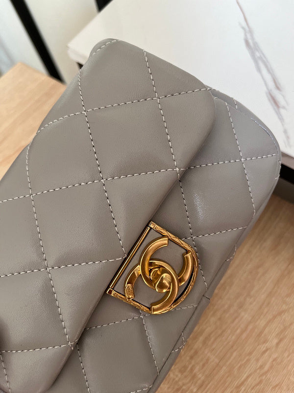 Luxe Touch Bags 

 -  Bags - 2860