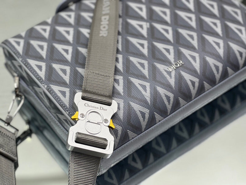 LTB - Luxe Touch Bags - 1572