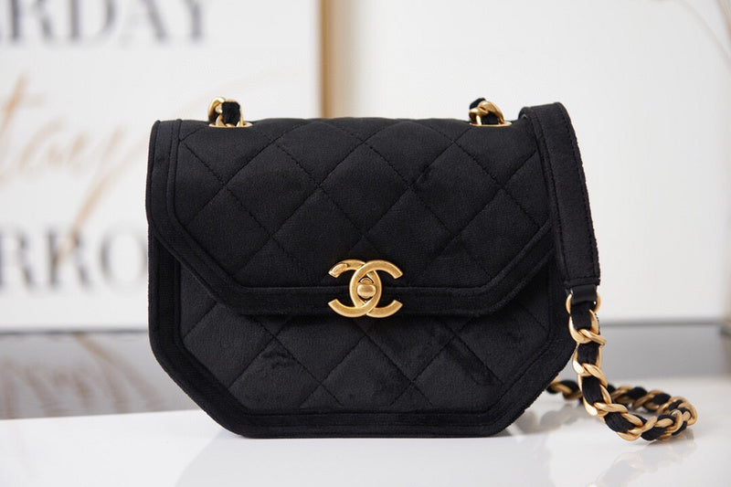 Luxe Touch Bags 

 -  Bags - 3483