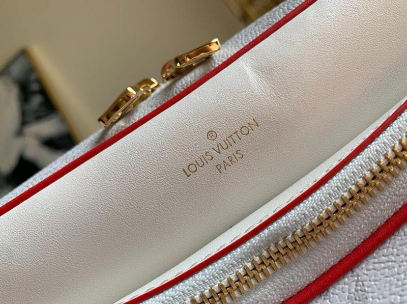 Luxe Touch Bags -   2618
